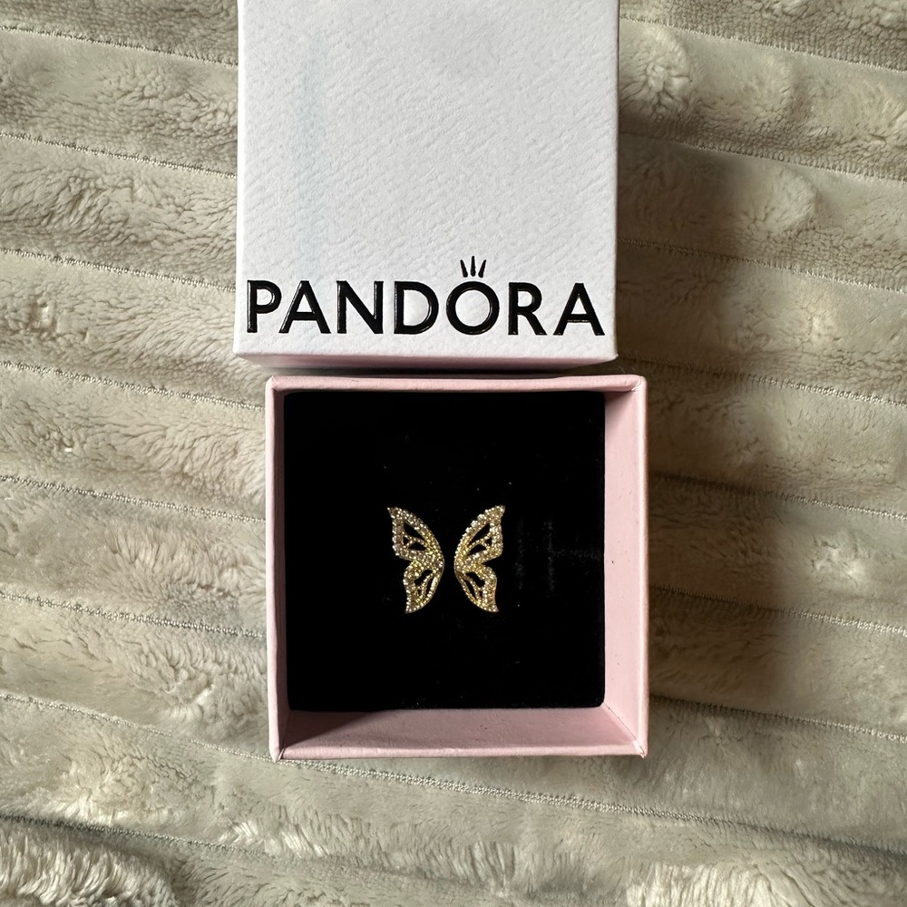 Pandora Gold Ring